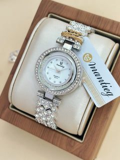 The Pave link watch on wrist