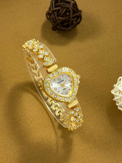 The Coeur bracelet watch colourway