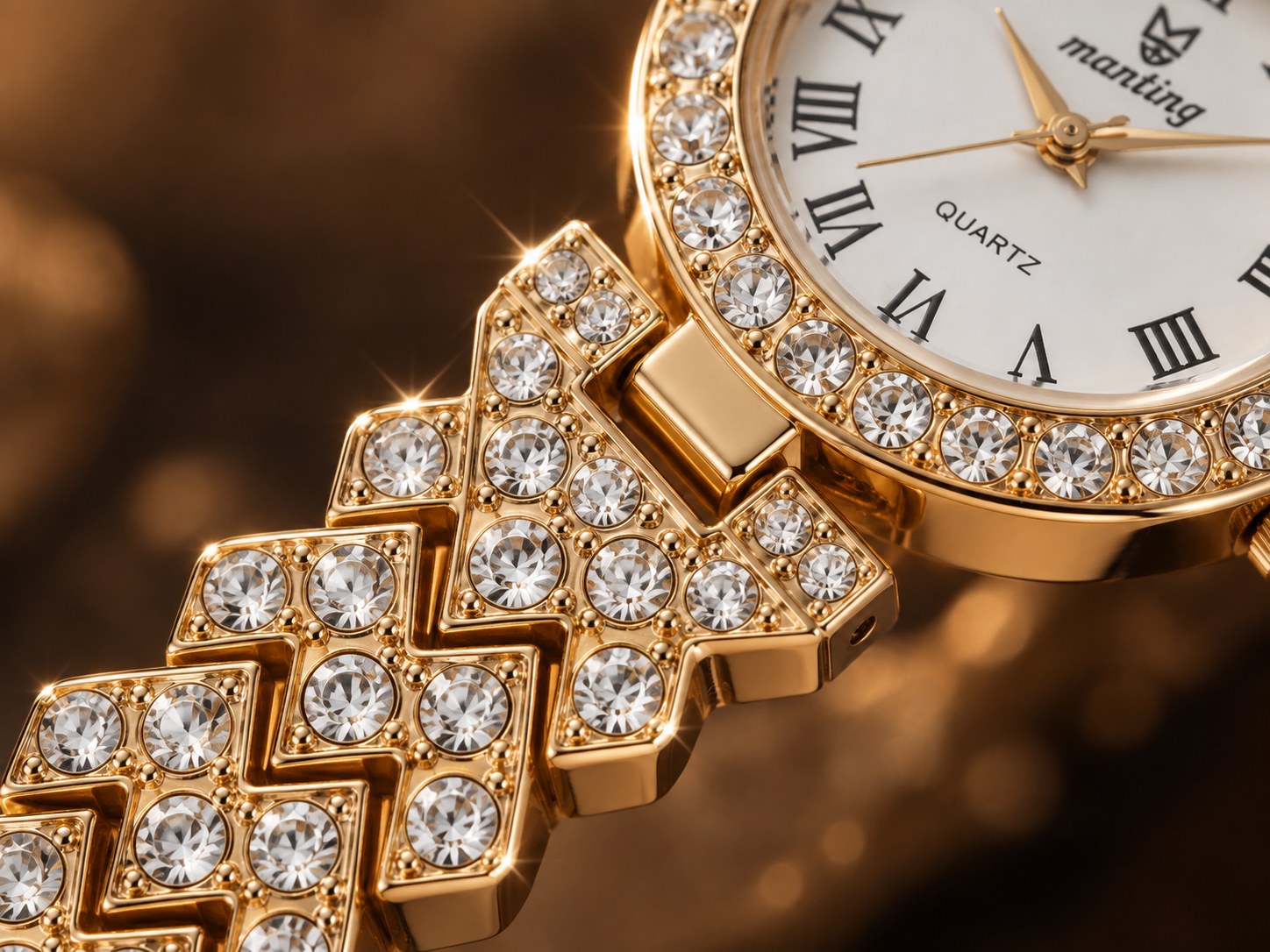 Pavé bracelet detail